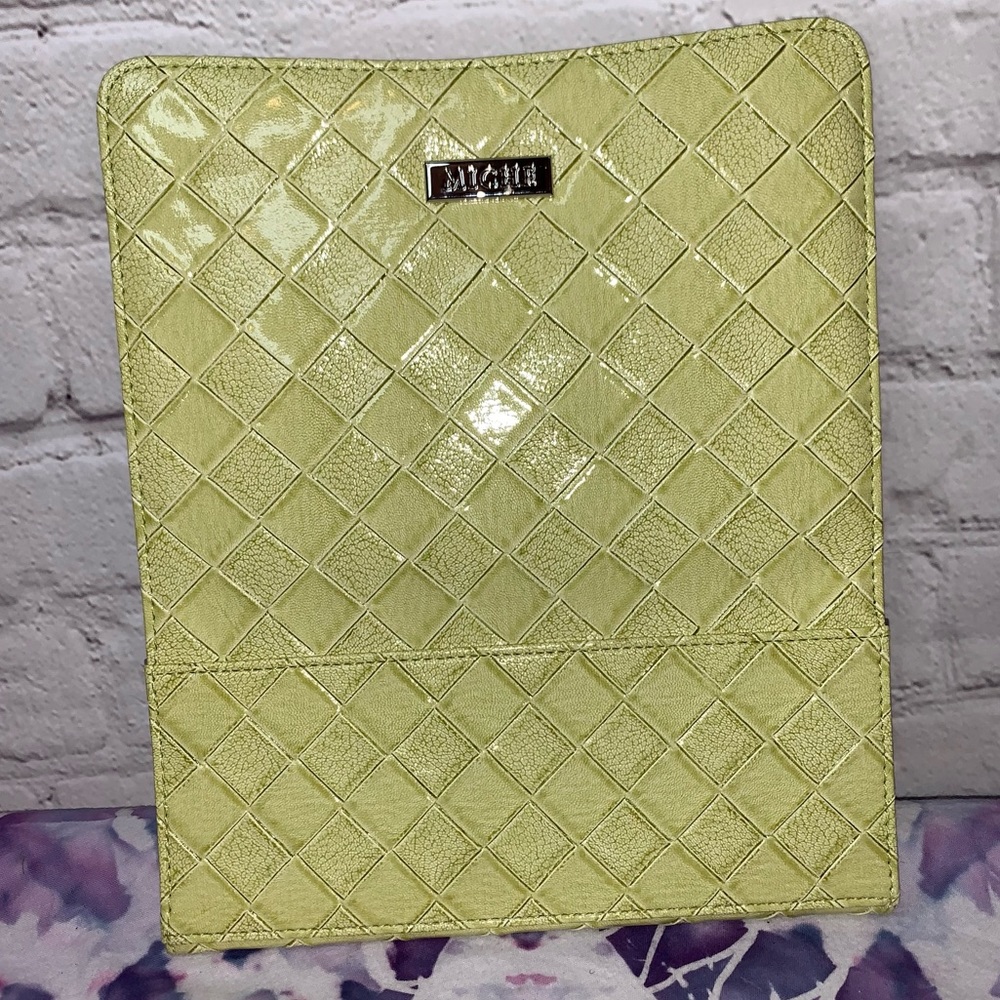 🎓 NWT MICHE Petite‎ Yellow Cami Shell